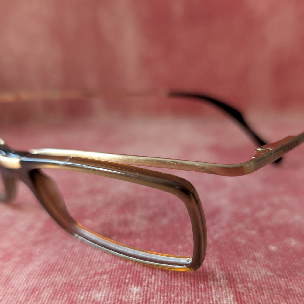 Vogue Chic Brown Glasses